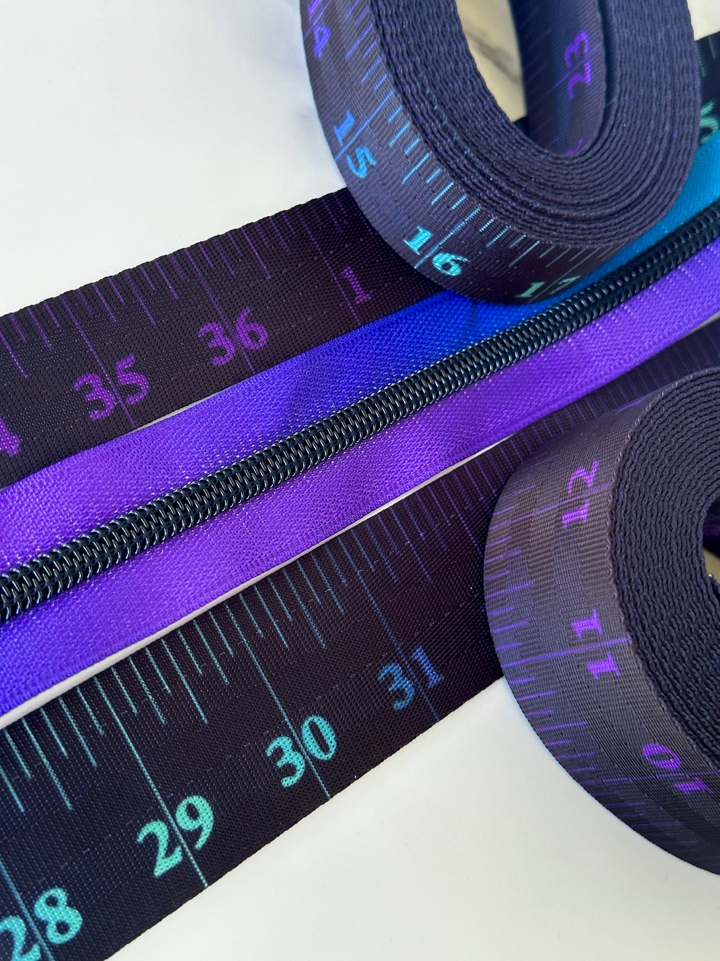 #5 Zipper tape- 5 yard cuts