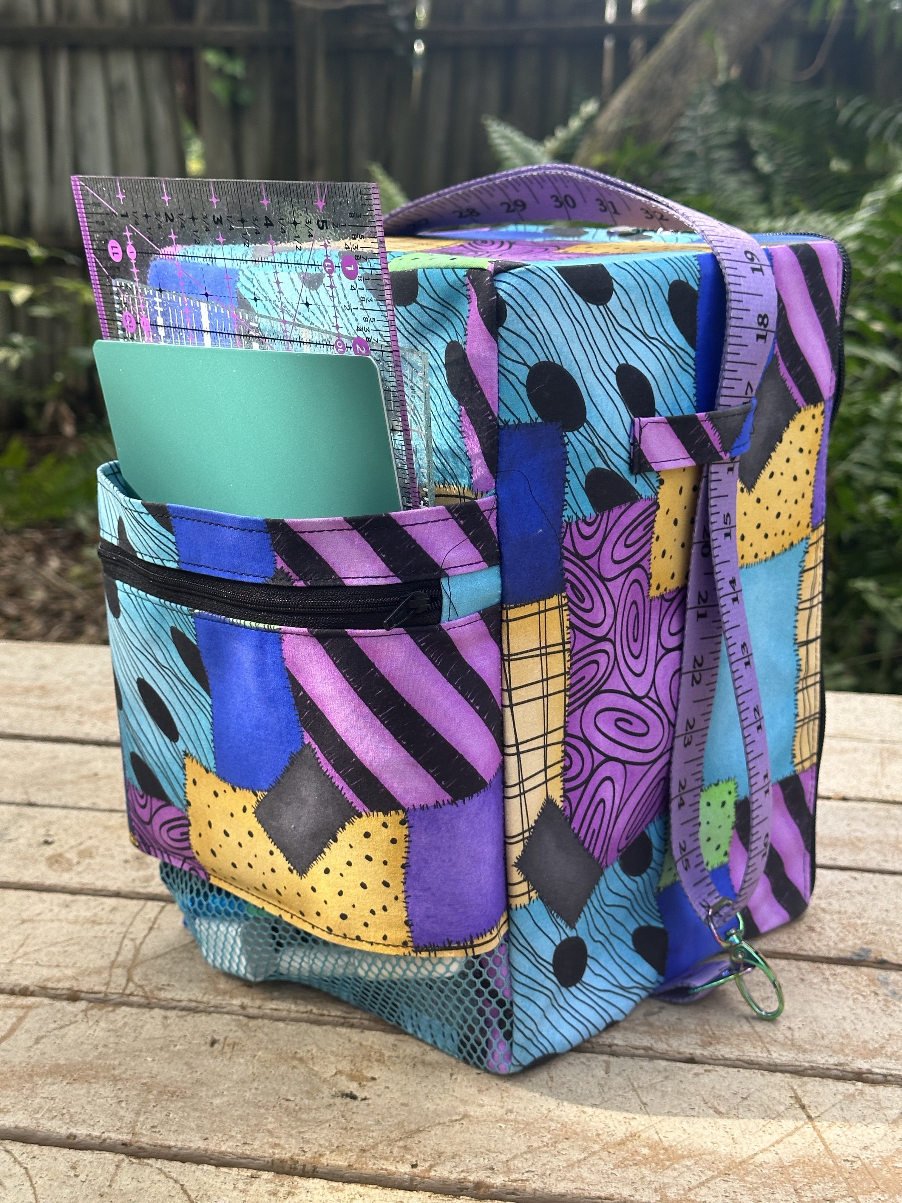 Making a Carry Case for your Cricut Machine – FREE sewing pattern for the Cricut  Maker – CraftAGoGo